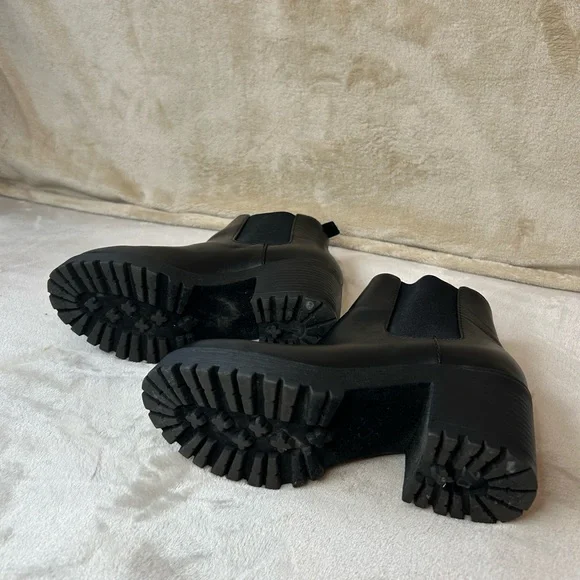 Soda Black Ankle Booties with Chunky Sole - Picture 7 of 10